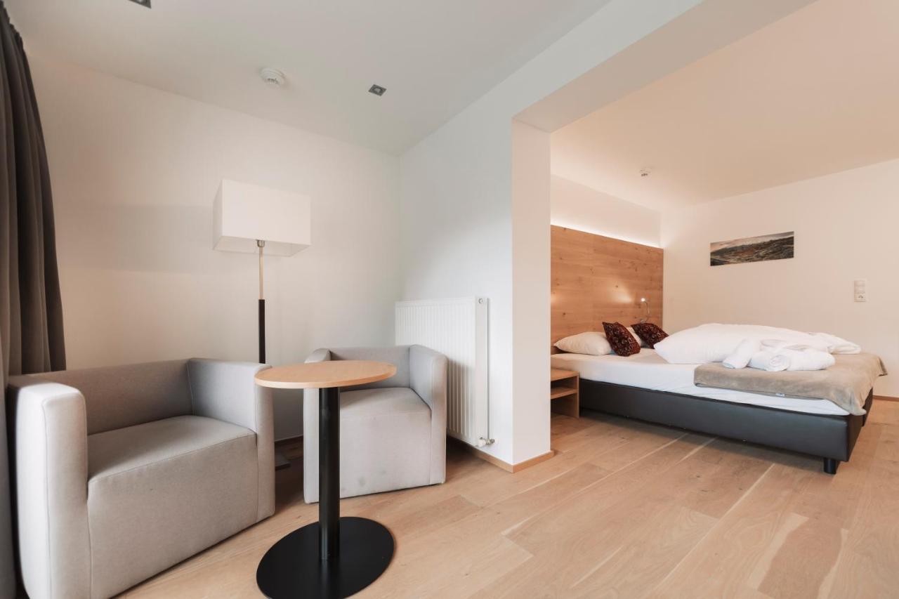 Wellness Aparthotel Panorama Alpin - Ferienwohnungen Jerzens Im Pitztal Bagian luar foto