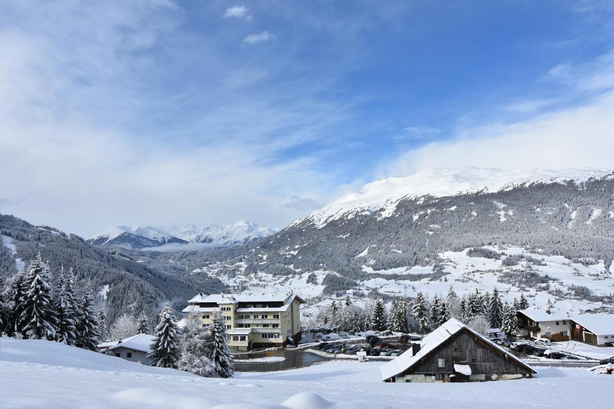 Wellness Aparthotel Panorama Alpin - Ferienwohnungen Jerzens Im Pitztal Bagian luar foto
